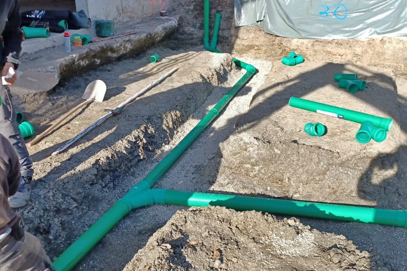 20251106_UGL_Baustelle_Hoffmann4_Baugrube-Scheunenanbau_bearb-500kb